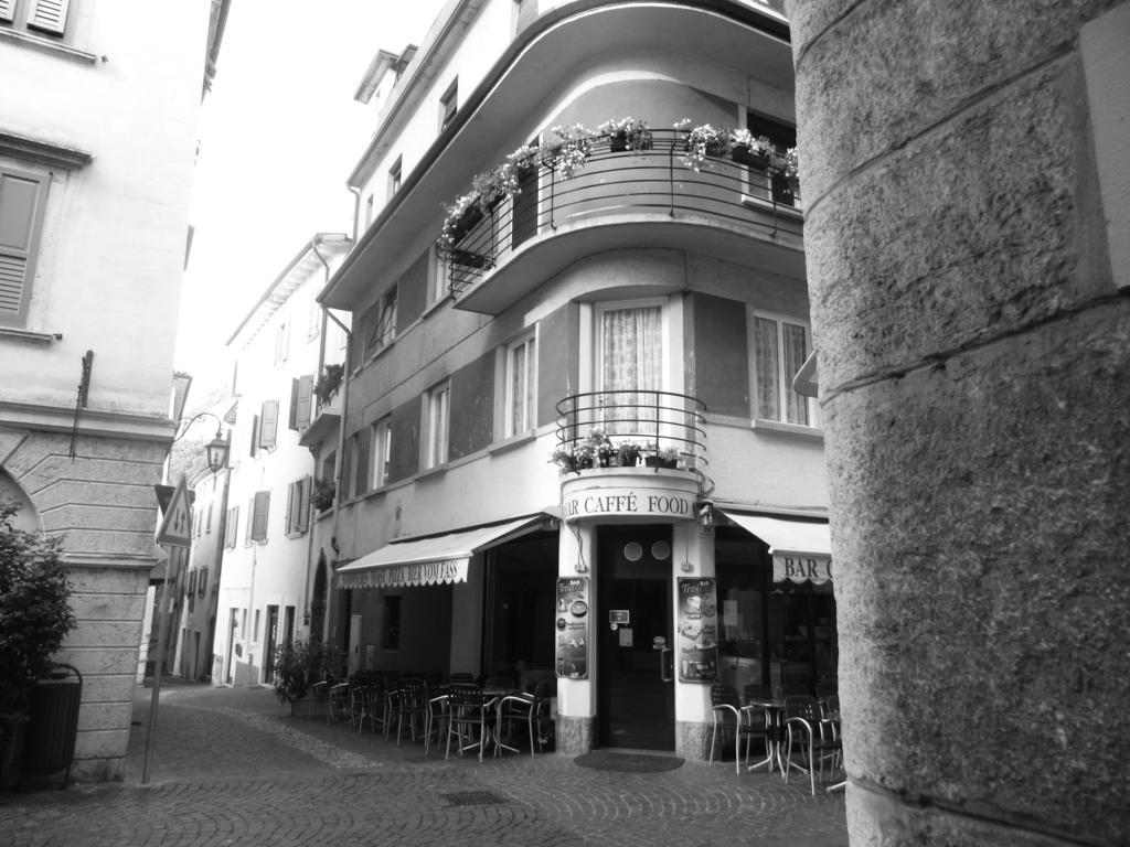 Vecchia Riva Aparthotel Exteriör bild